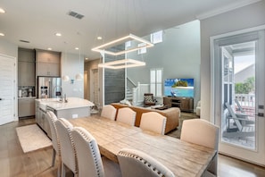 Open Living/Dining Area