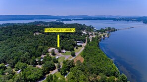 Located in South Sauty right next to some of the best fishing on all the Lake!