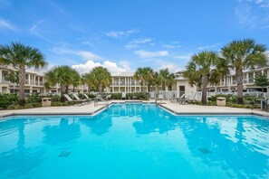 Beautiful pool 