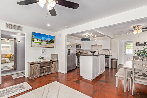 Open Living, Dinning, Kitchen