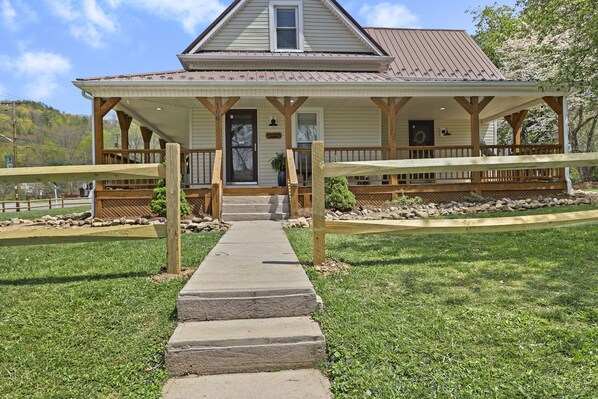 Guests will enter their suite under the covered porch.