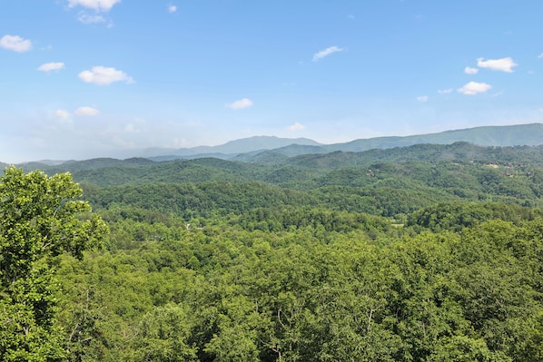 Sip on your coffee while soaking in these amazing views | Mountain Top Luxury Cabin Rental | Cabin Rental Mountain View | Gatlinburg Cabin Rentals | Pigeon Forge Cabin Rentals