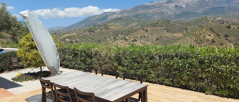 Savoring meals outdoors amidst astonishing views