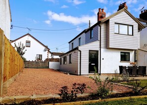 Bowkett cottage 