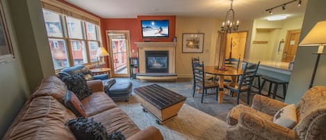 Updated vacation condo at Silver Mill!