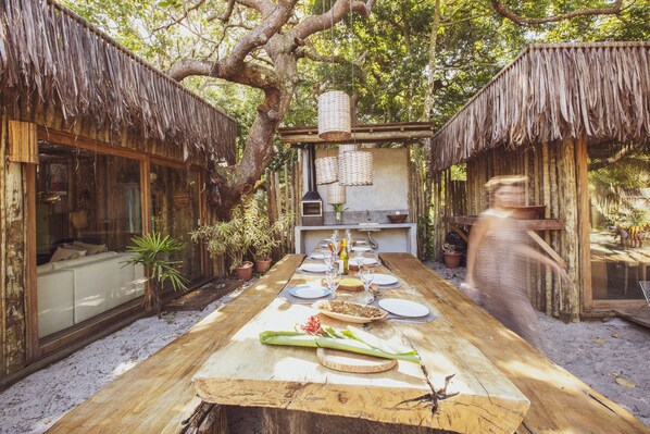 Outdoor dining
