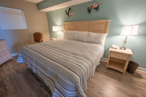 - Drift into relaxation in this spacious bedroom featuring a comfortable king sized bed - Soft lighting, stylish décor & soothing colors create the perfect place to rest & recharge - Wake up refreshed & ready for another day of beachside adventures