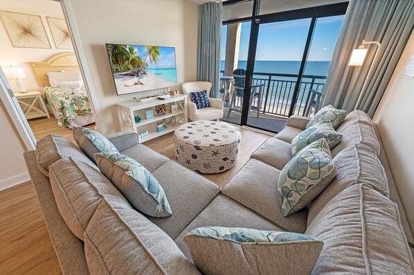 Amazing Living Room with Views of the Ocean!
