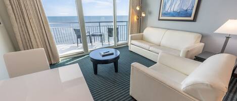 Direct Oceanfront, Beautifully Decorated