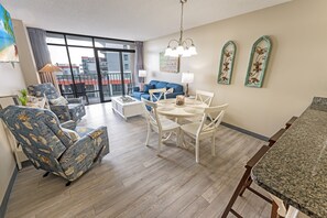 Large Living/Dining Room Area, Beautifully Decorated