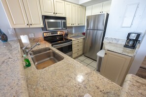 Full Sized Appliances in Kitchen