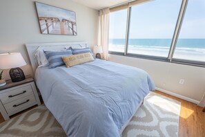 1 Queen in Main Bedroom