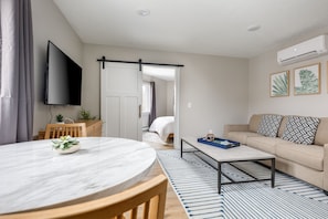 "It is newly remodeled and looks exactly the same as photos. The space was nicely decorated and very clean."
-Rebecca, May 2022