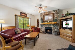 Living Room with Cable TV, Seasonal with Gas Fireplace and Sofa Sleeper