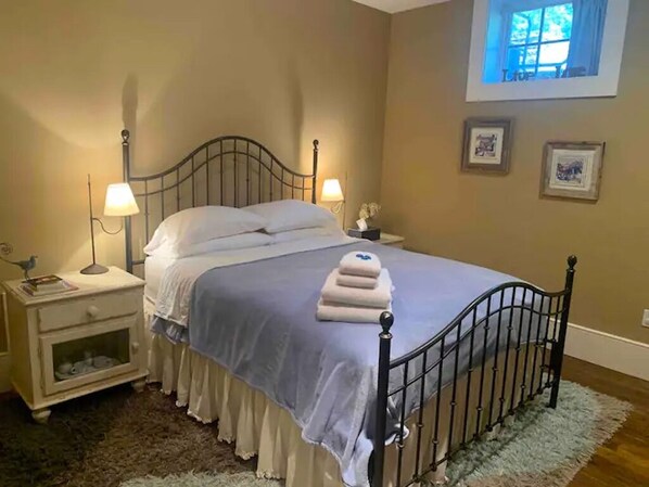 Queen bed