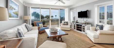 Saint Simons Grand 126 - Living Space with Stunning Direct Oceanfront View