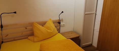 Ferienwohnung  1 - 52 qm mit zwei Schlafzimmern großem Südbalkon-das Schlafzimmer