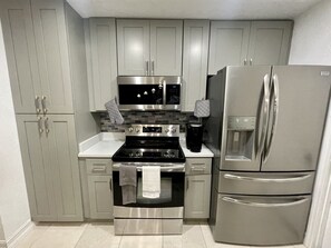 Stainless Steel appliances for your connivence.