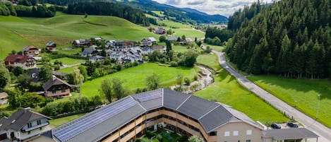 Außenseite Ferienhaus [Sommer]