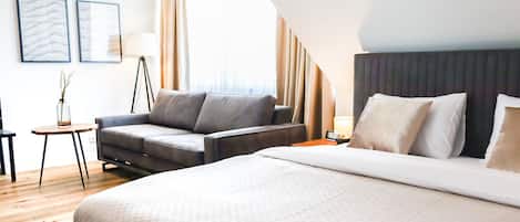 Ansicht Schlafzimmer mit Doppelbett