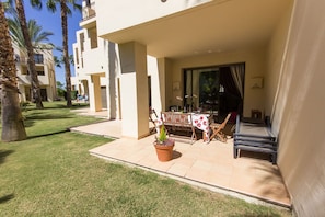 Lounge terrace