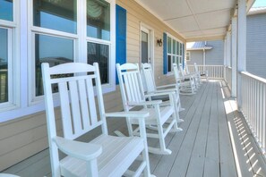 ZZZs by the Beach 4 GW 5.16.23