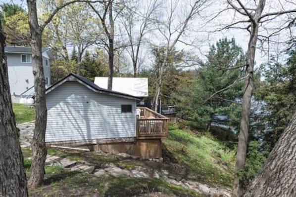 Exterior side view of cabin 5.