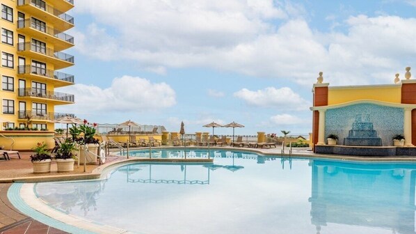 Club Wyndham Emerald Grande™ at Destin_1.jpg