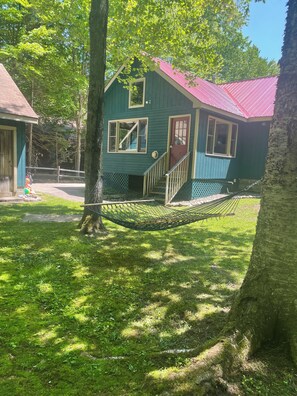 Relax and enjoy your stay at this peaceful cabin 
