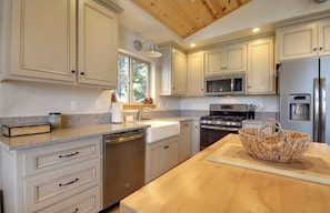Chefs Kitchen with Island