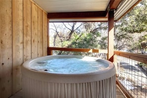 Modern Family Cabin with Toasty Private HotTub Spa among the trees is calling