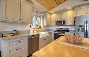 Chefs Kitchen with Island