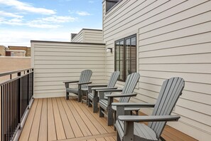 Loft Level Deck