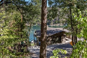 Views of the lake from almost every window!