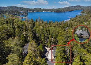 Primrose Lodge | 7 minute walk to Village