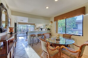 K0149 - Dining Area