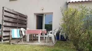 terrasse avec acces jardin