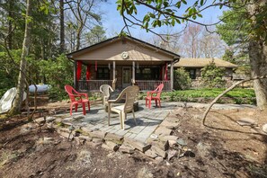 Enjoy a fire out front and say hello to the neighbors and other visitors!