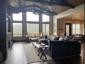 Upstairs Family Room, Photo 2