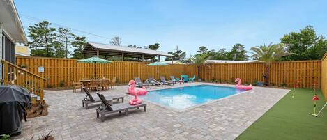 Welcome to Sea Glass Cottage in beautiful Panama City Beach. This 3 bedroom, 2 bath w/ private pool.