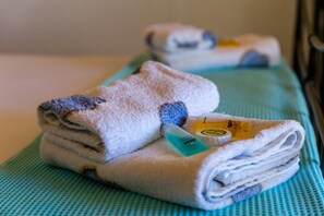 Bathroom amenities