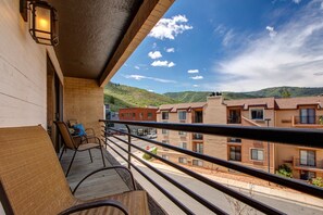 Vacation Rentals in Park City at New Claim 402: Private balcony with views