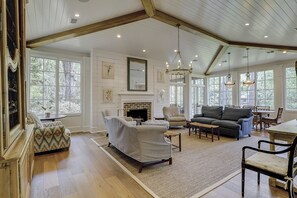 47 South Sea Pines Dr - Living Room