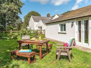 Cwtch Lloi - Solva Holiday Cottages, Llandeloy, near Haverfordwest