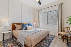 Bedroom #2, king bed