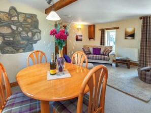 Yr Hen Felin, Castlemorris