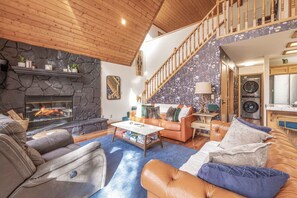 Open floor plan to get all the feels