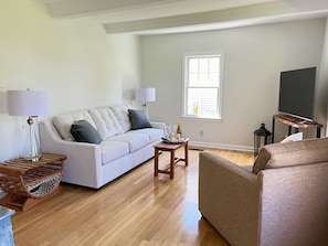 Cozy living room off of entry way