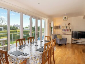 Awelfryn, Pwllheli