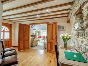 Hallway | Cwm Eithin (Cerbid), Cerbid